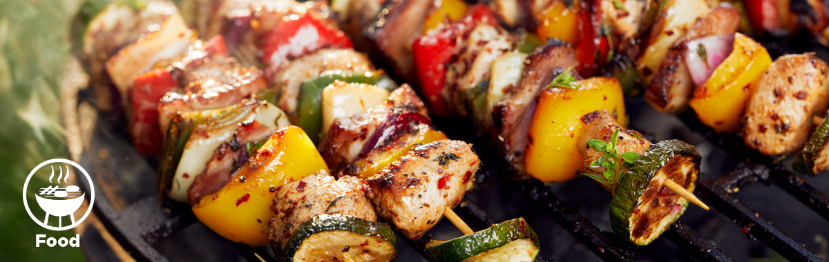 chicken and veggie kabobs on the grill _ healthy grilling guide