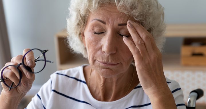 A woman experiencing stroke symptoms.